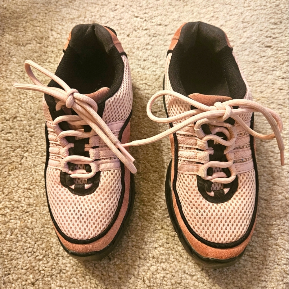 Bloch Pink and Black Dance Shoes with Breathable Design